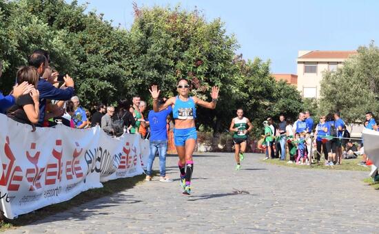 Un successo in linea con il pronostico nella dodicesima edizione della Mezza Maratona "Città dell - L'Unione Sarda.it