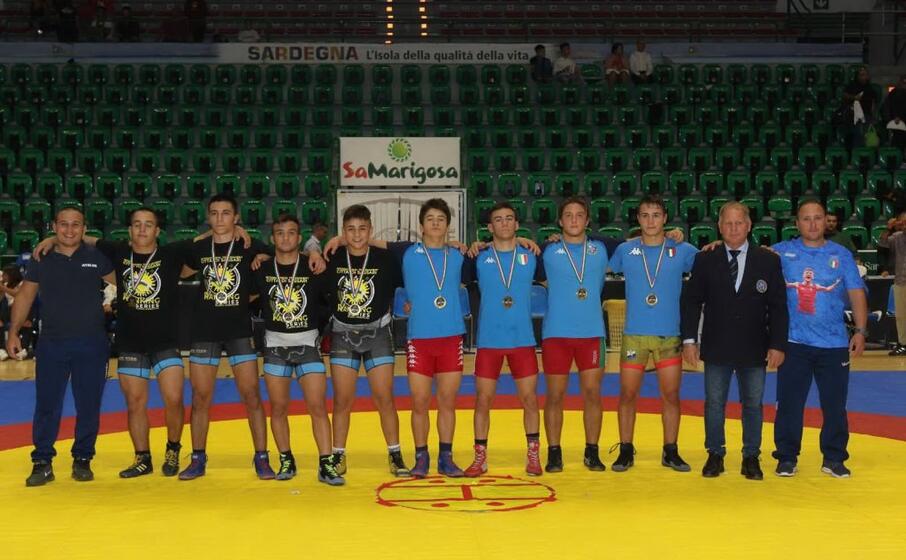 gli atleti della wrestling war sardegna vs italia (l unione sarda chessa)