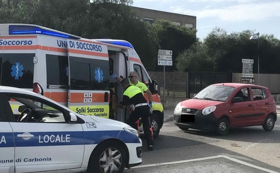 l auto coinvolta nell incidente (foto l unione sarda murru)