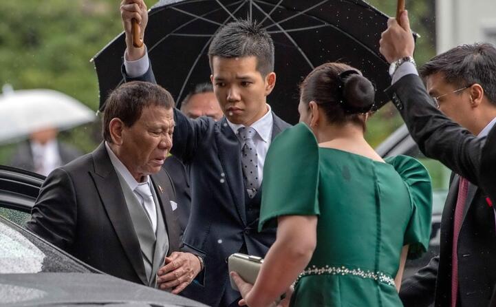 il capo di stato delle filippine rodrigo duterte