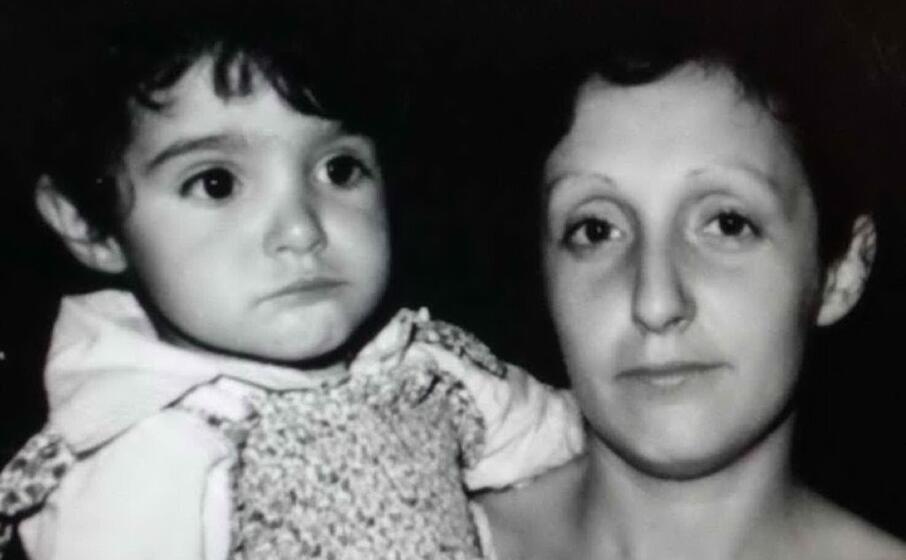 maria fresu con la figlia angela (archivio l unione sarda)