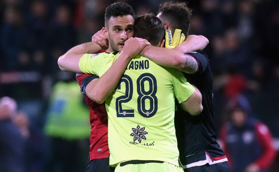 alessio cragno (foto twitter cagliari)