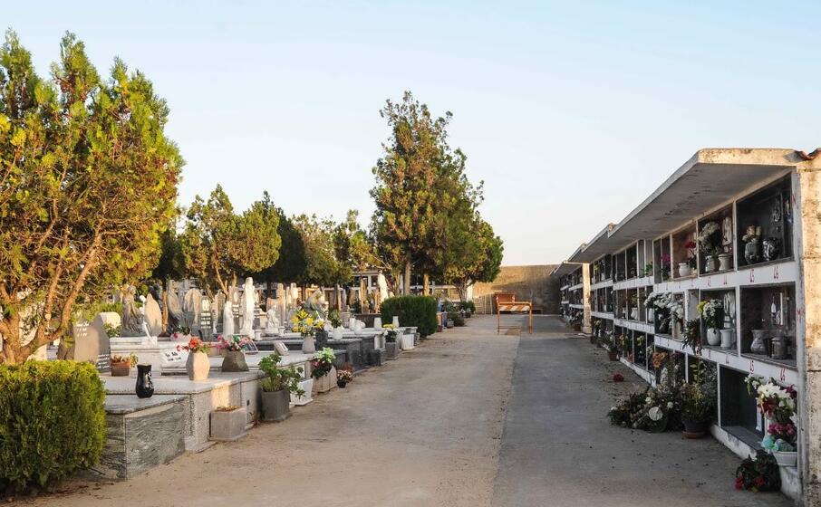 il cimitero di samassi (archivio l unione sarda cucca)