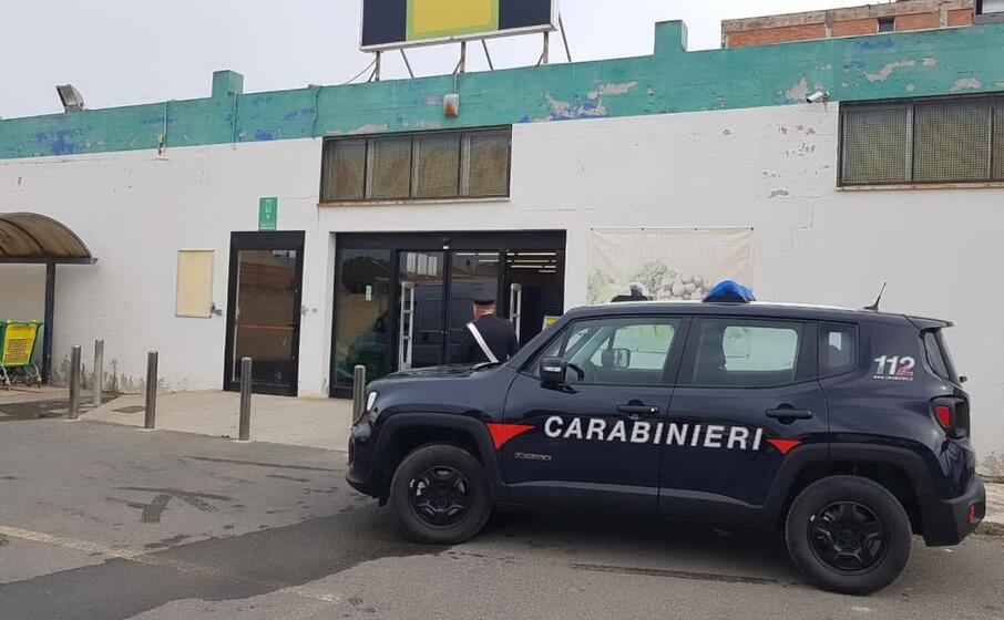il market preso di mira dai ladri (foto cc)