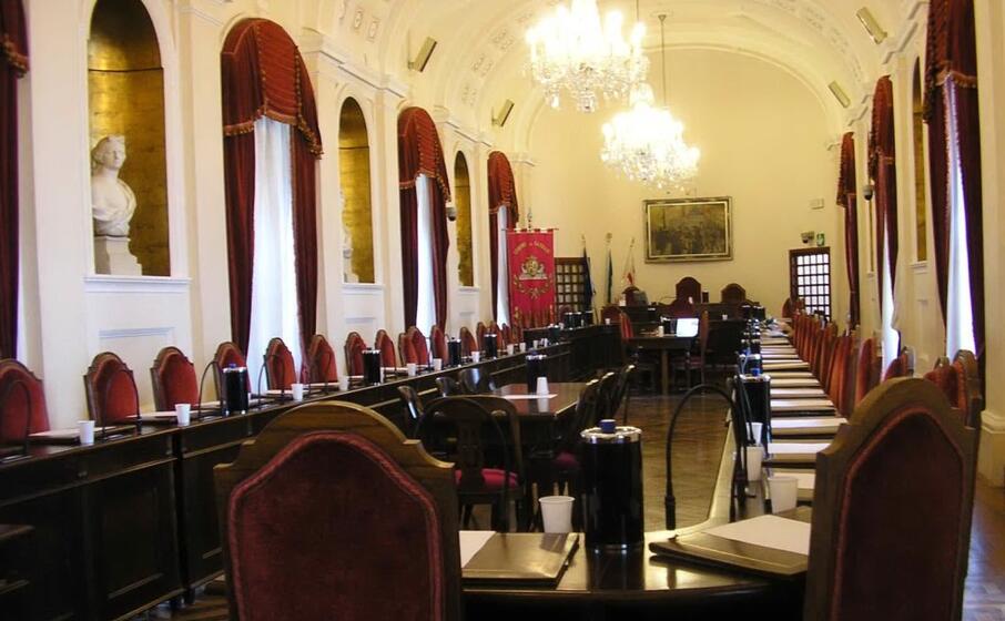 la sala consiliare del comune di sassari (l unione sarda tellini)