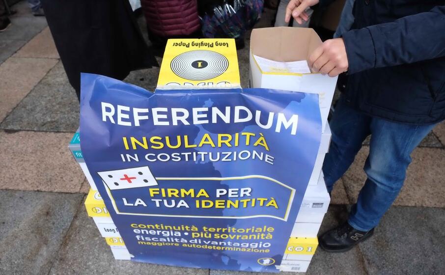 un banchetto per l insularit (archivio l unione sarda ungari)