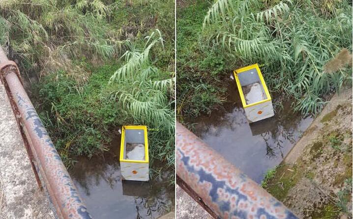 domusnovas localit sa mura l intelligentone di turno ha buttato un frigorifero per quanto tempo rester la foto inviata da un lettore (28 10 2019)
