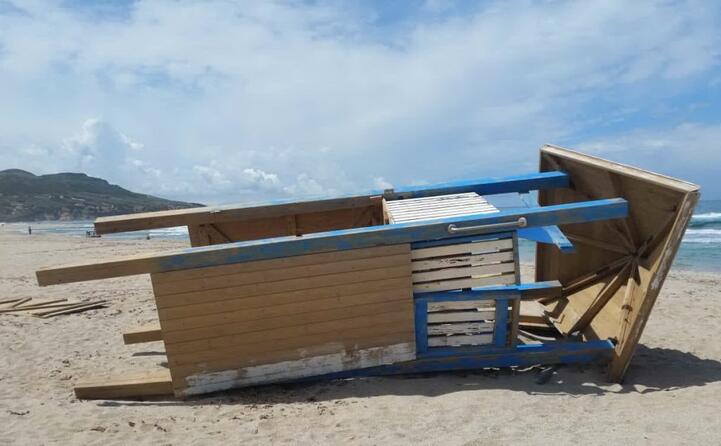 gonnesa plag e mesu ecco l ennesimo esempio di come amiamo le nostre spiagge lo scatto di sergio pinna (19 05 2019)