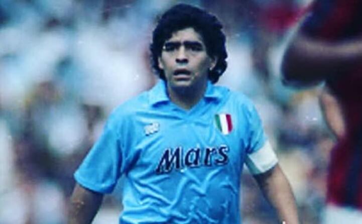 corriere dello sport diego armando con la maglia del napoli