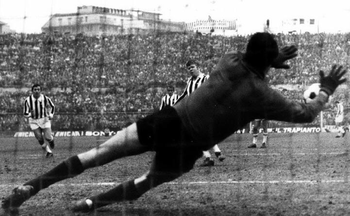 albertosi in azione