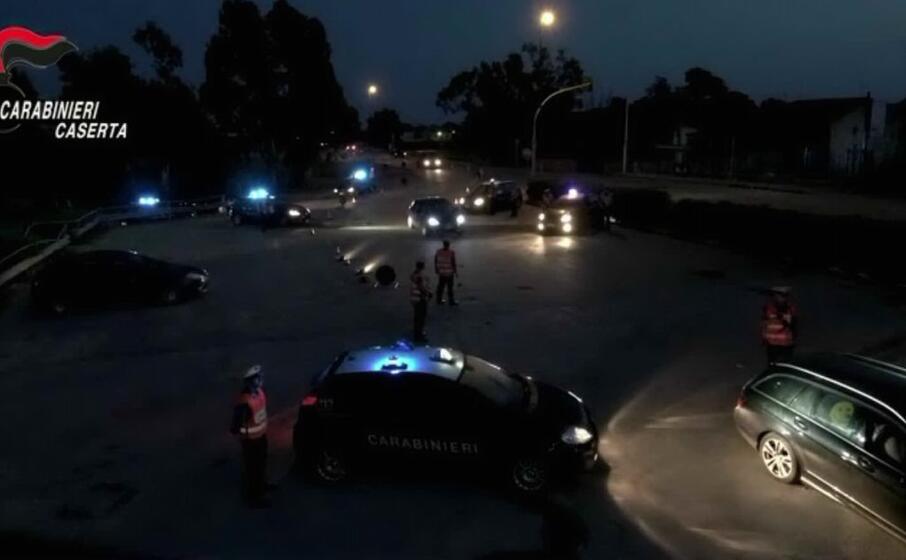 (foto carabinieri)