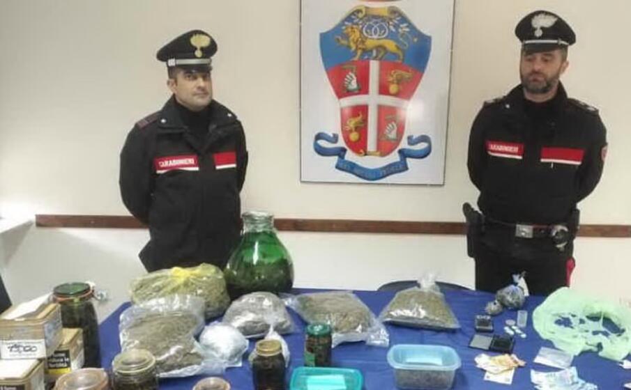 i carabinieri dopo il sequestro