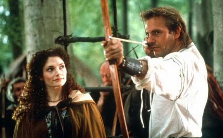 kevin kostner in robin hood di cui adams ha firmato la colonna sonora