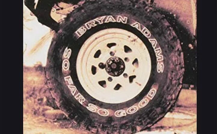 la copertina di so far so good uno degli album pi famosi del rocker canadese