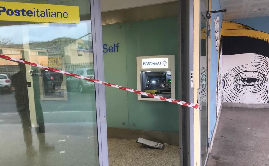 il bancomat danneggiato