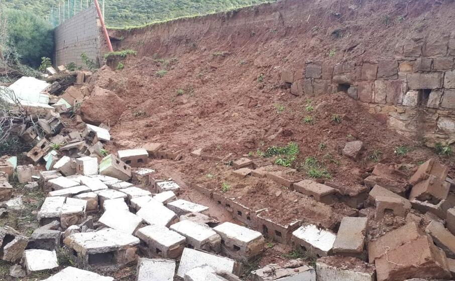 il muro crollato (foto antonella pani)