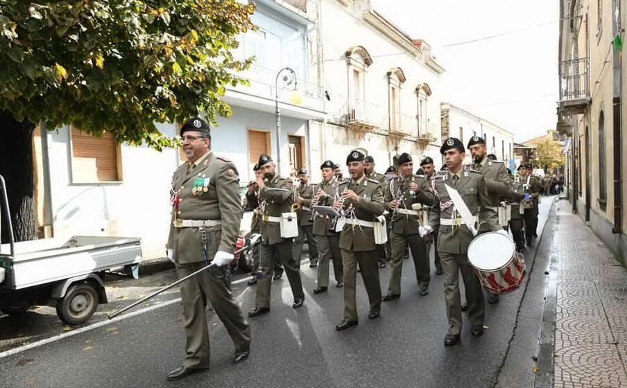 la banda della sassari per le vie del centro