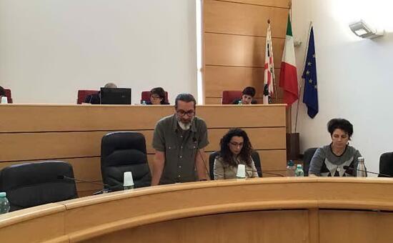 Porto Torres: retromarcia sullo scuolabus, la giunta lo riattiva - L'Unione Sarda.it