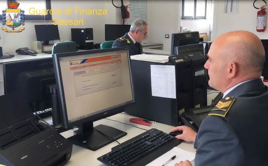 foto guardia di finanza