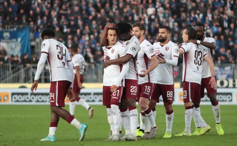 Fiorentina, che disfatta a Cagliari: i viola perdono 5-2 Fiorentina, che disfatta a Cagliari: i viola perdono 5-2