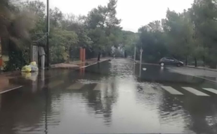 via duca degli abruzzi a torregrande (foto sanna)