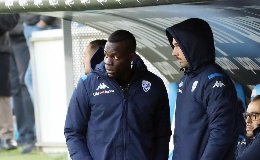 a sinistra mario balotelli (ansa)