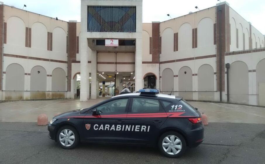 il centro commerciale (foto carabinieri di cagliari)
