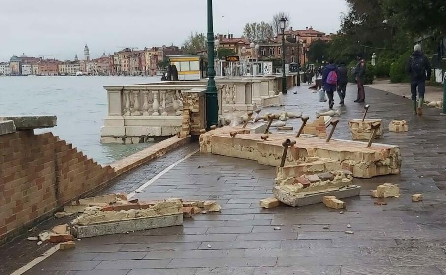 i danni provocati dal picco di acqua alta