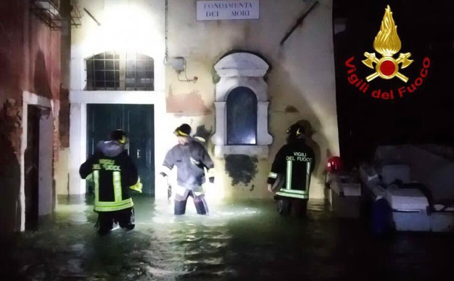 l intervento dei vigili del fuoco