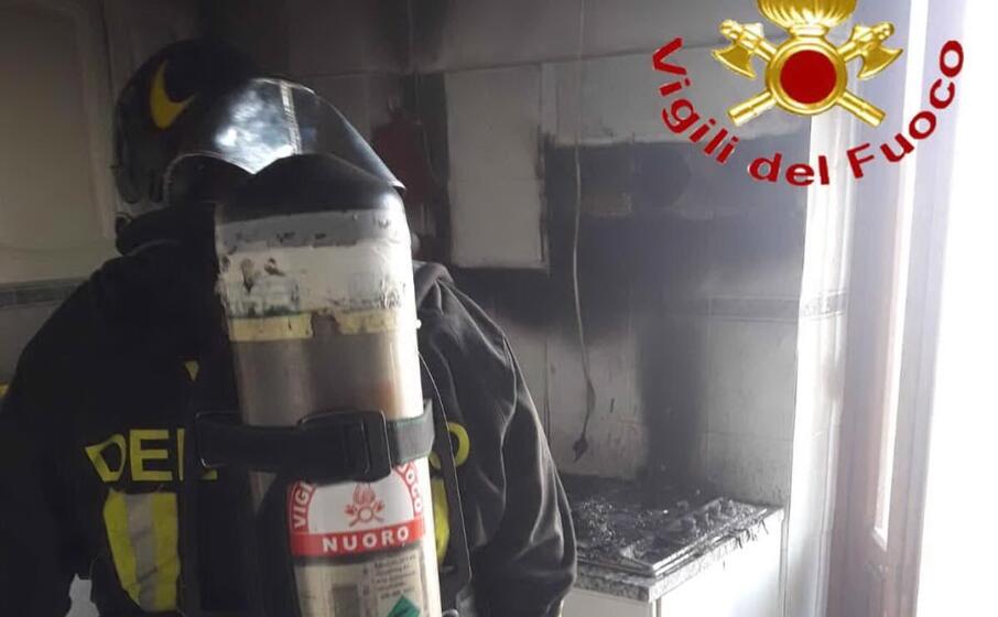 l intervento (foto vigili del fuoco)