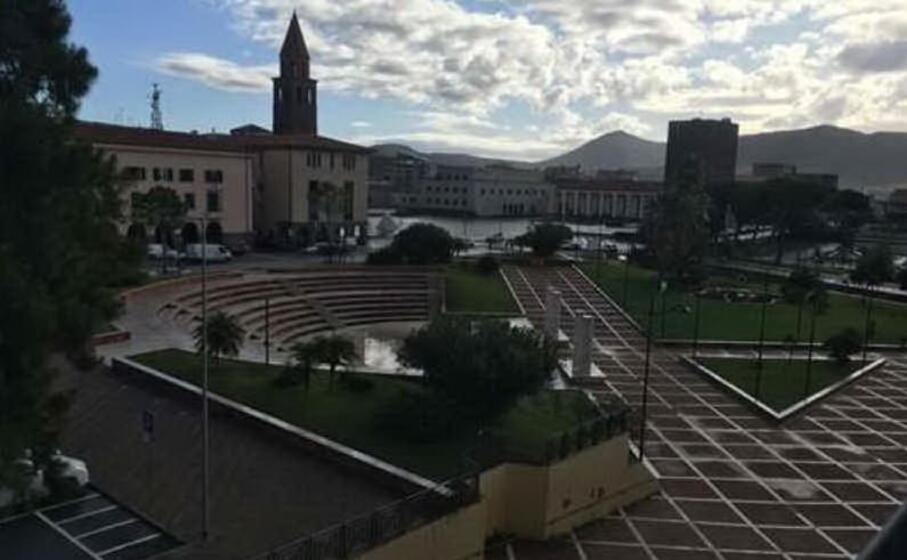 piazza marmilla a carbonia (foto scano)
