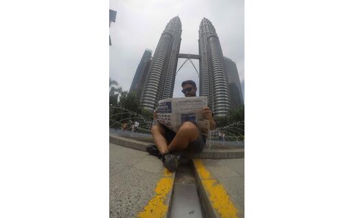 Alle Petronas Tower di Kuala Lumpur (foto Federico Angius)