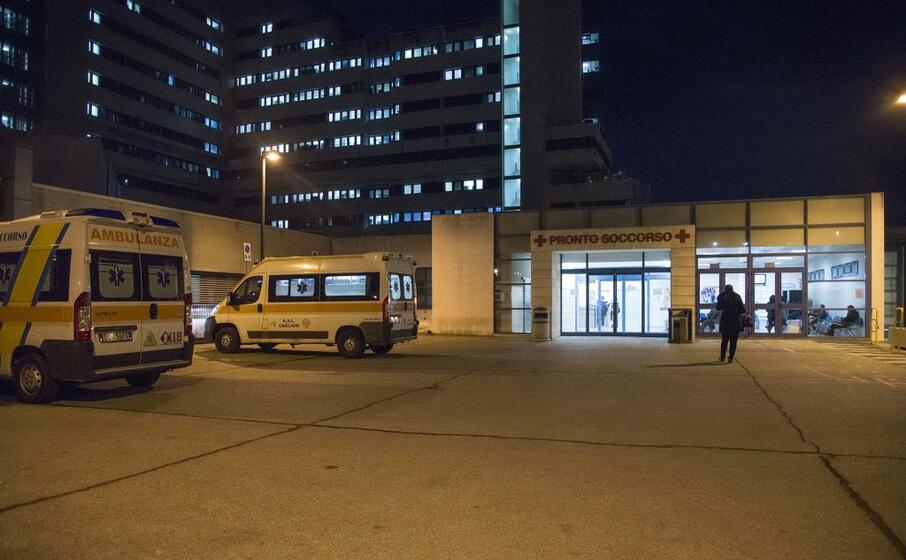 ambulanze al brotzu (archivio l unione sarda anedda endirch)