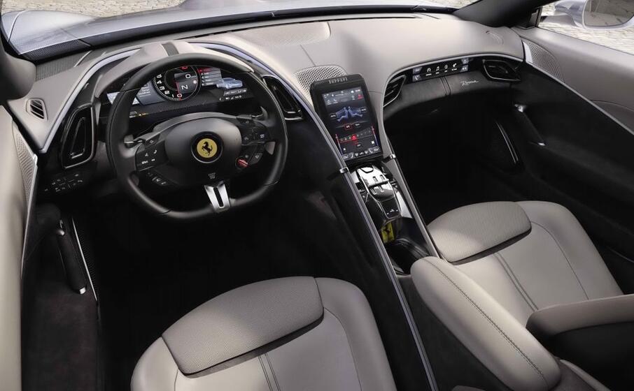 gli interni della gran turismo
