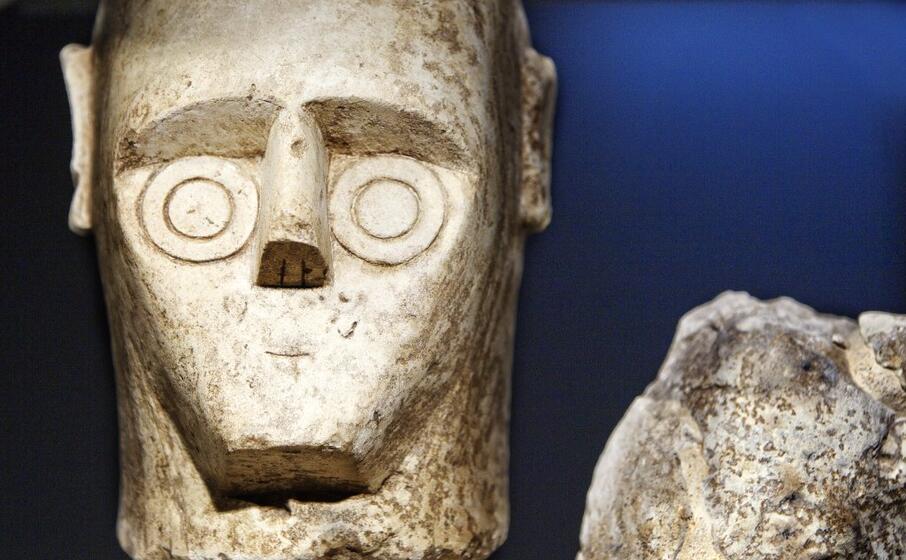 un dettaglio dei giganti (archivio l unione sarda solinas)