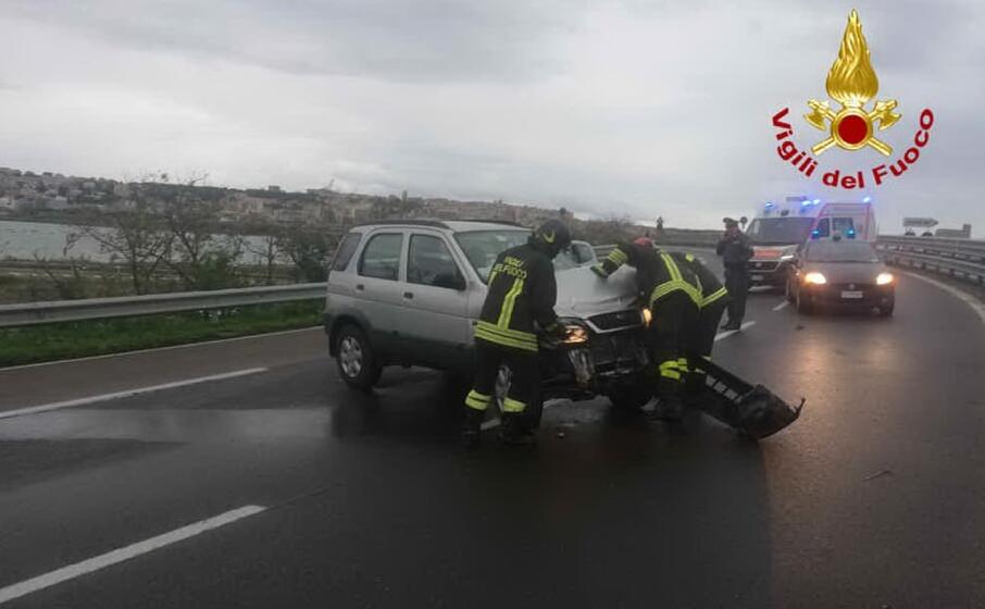 (foto vigili del fuoco)