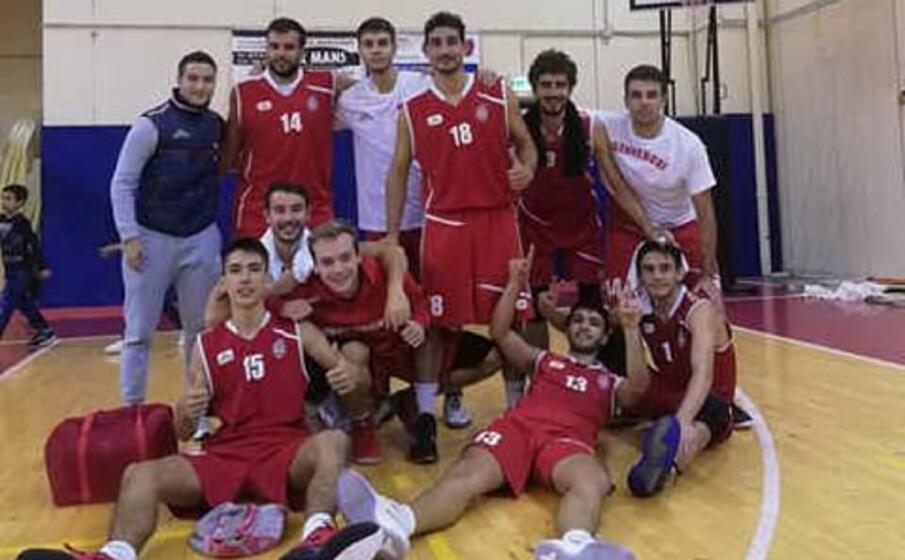 il genneruxi festeggia la vittoria (l unione sarda foto pala)