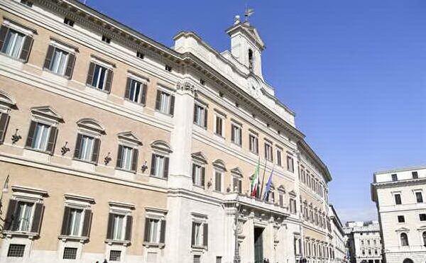montecitorio (foto archivio us)