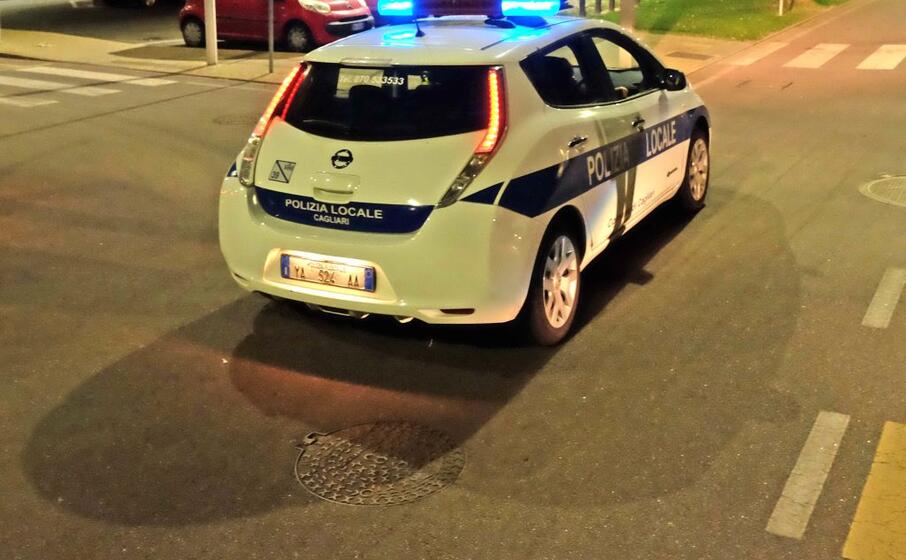 un auto della municipale (archivio l unione sarda ungari)