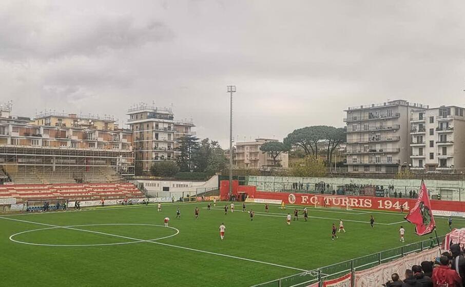 un momento della gara tra turris e torres (foto ufficio stampa)