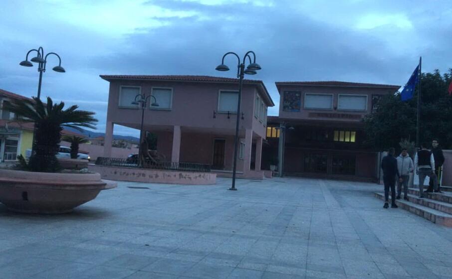 il municipio di valledoria (foto tellini )