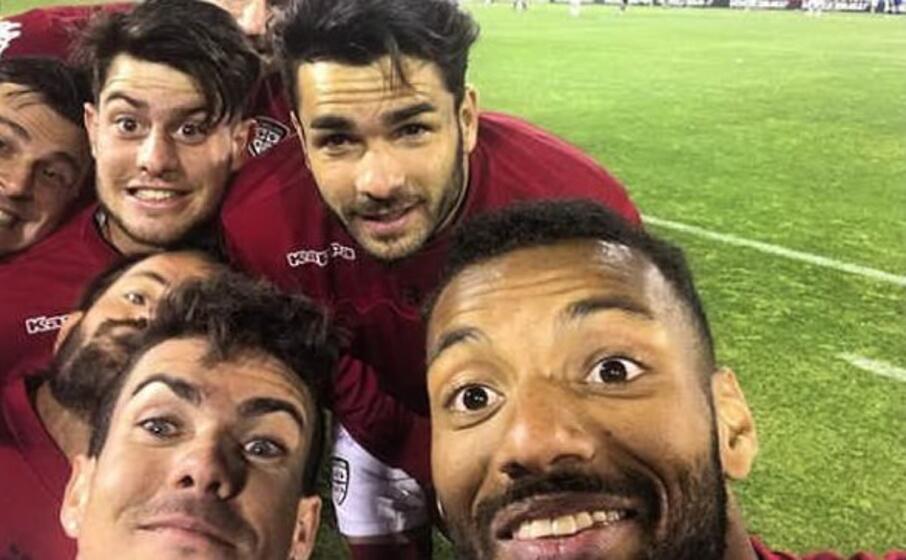 joao pedro sfida farias dopo anni da compagni di squadra