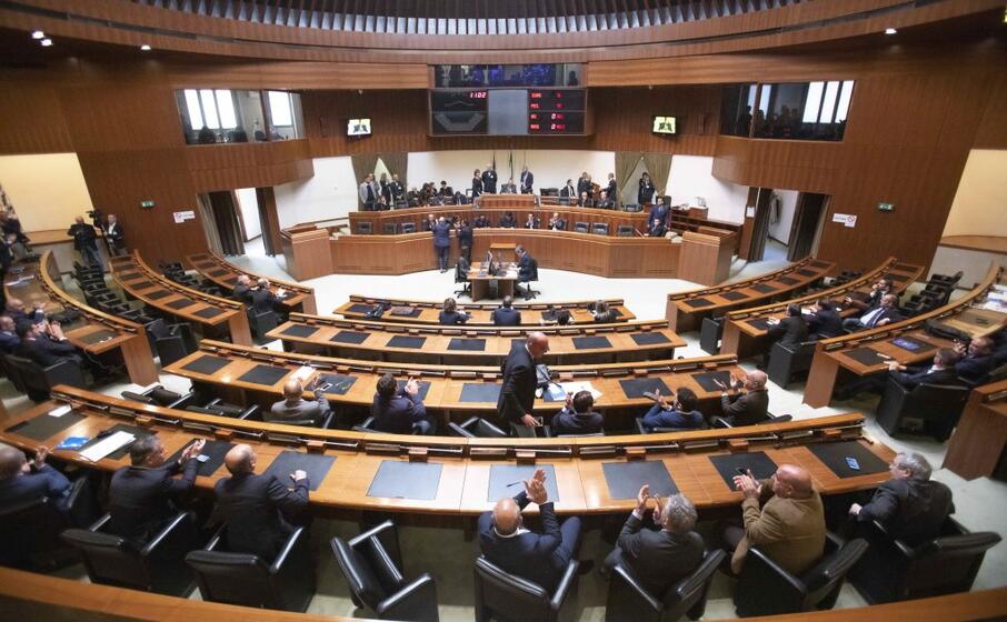 un immagine dell aula del consiglio regionale (archivio l unione sarda)