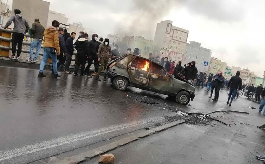 le proteste in iran (ansa stringer)