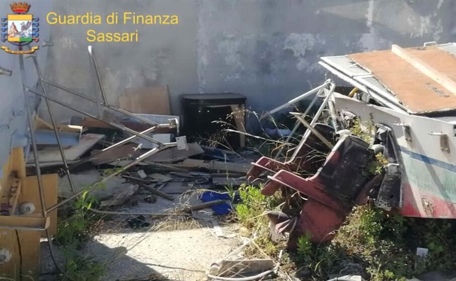 ben 5mila metri cubi di rottami ferrosi