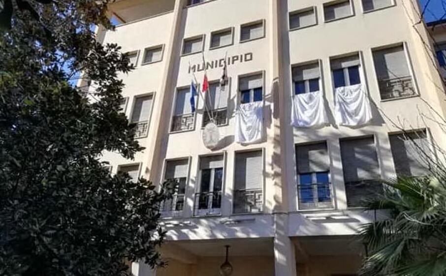 il municipio di ozieri (foto concessa dall amministrazione comunale)