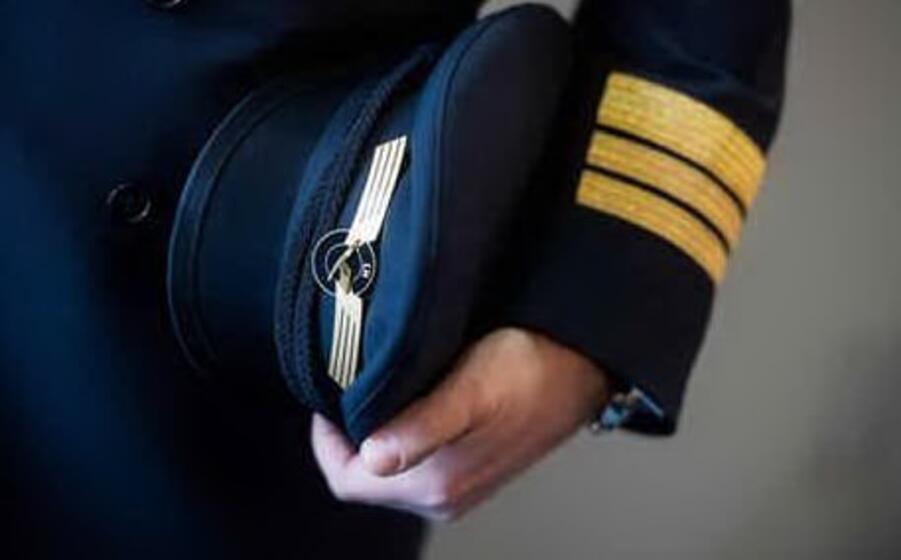 la divisa della compagnia lufthansa (ansa)