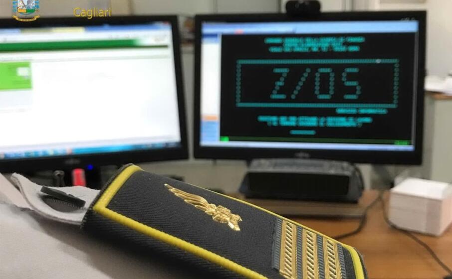 (foto guardia di finanza)