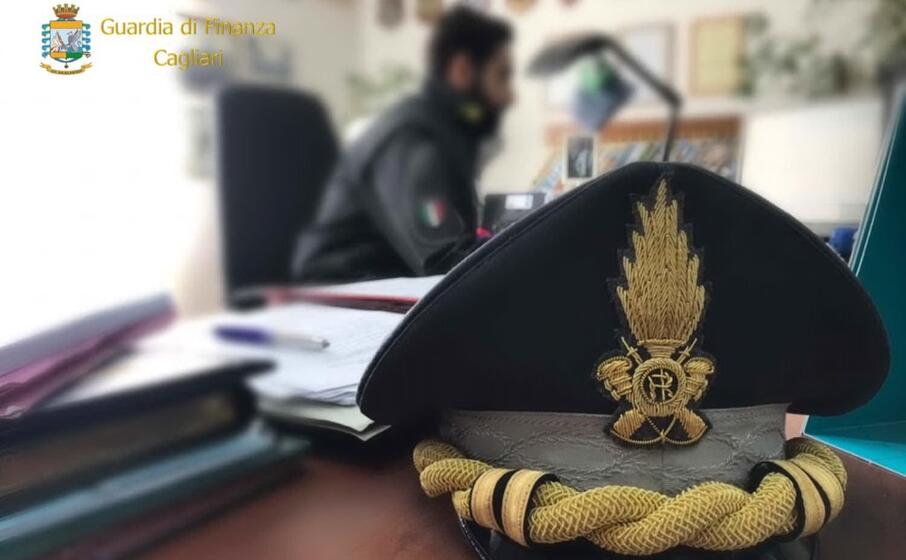 (foto guardia di finanza cagliari)