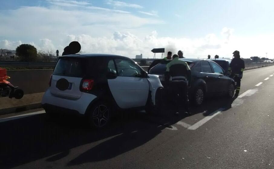 il tamponamento (foto municipale cagliari)